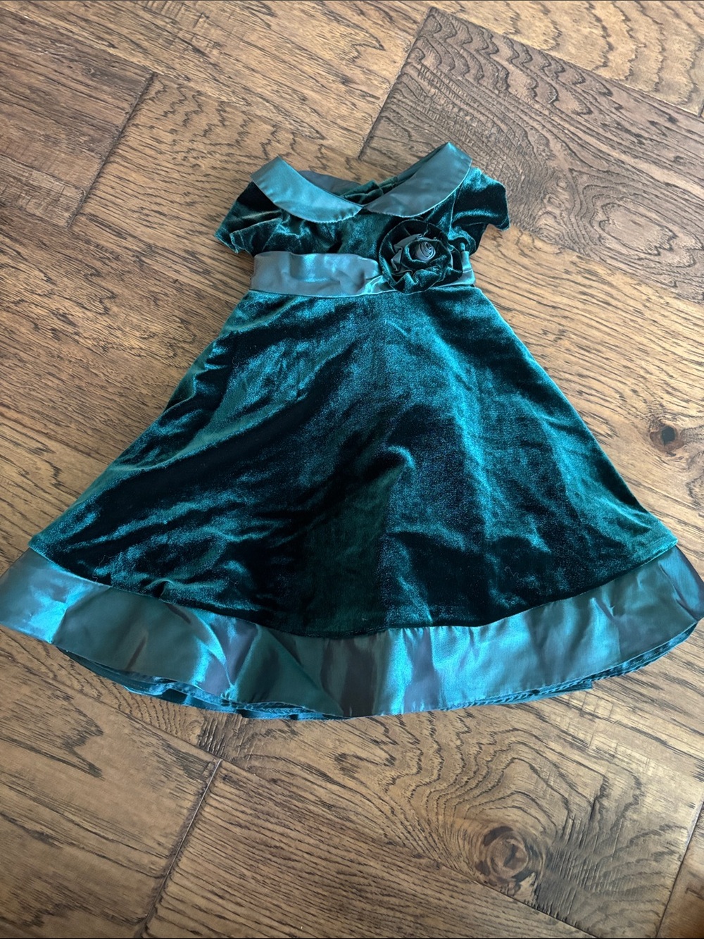 Vintage Emerald Green Velvet-like Girls Dress with Satin Trim